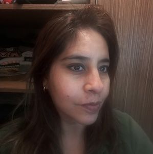 Meet your Posher, Isabel